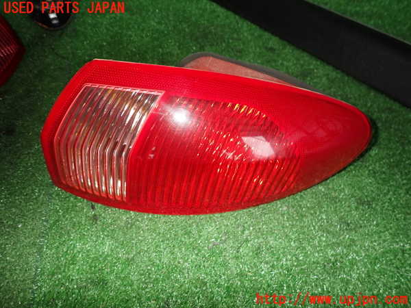 2UPJ-30071530]アルファロメオ・147 GTA(937AXL)右テールランプ 中古_m0001.jpg