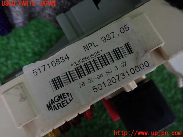 2UPJ-30076741]アルファロメオ・147 GTA(937AXL)ヒューズボックス1 中古_m0003.jpg
