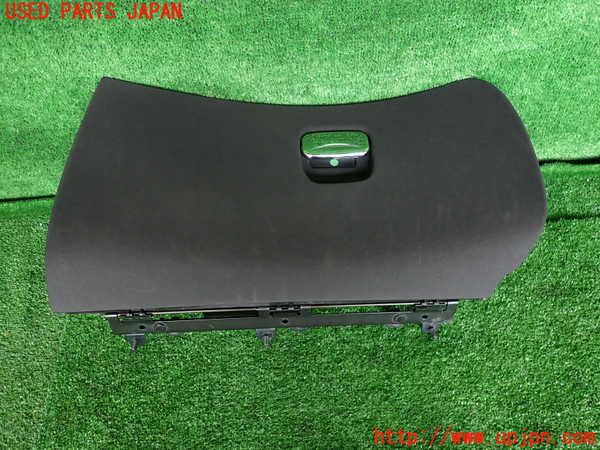 5UPJ-30077516]アルファロメオ・147 GTA(937AXL)グローブボックス1 中古_m0001.jpg