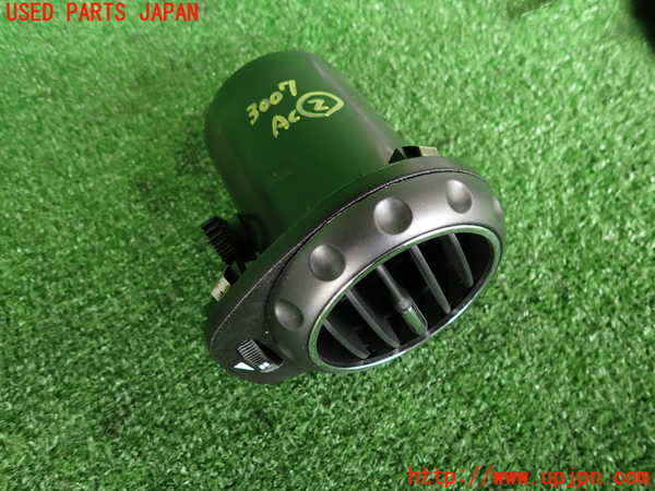 2UPJ-30077527]アルファロメオ・147 GTA(937AXL)エアコン吹き出し口2 右 中古_m0002.jpg