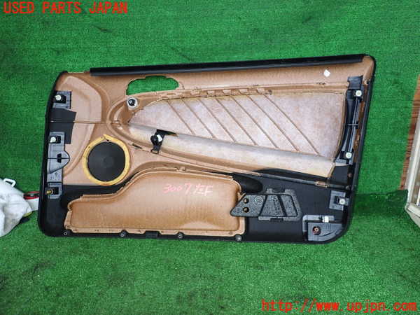 2UPJ-30071264]アルファロメオ・147 GTA(937AXL)左ドア内張り 中古_m0003.jpg