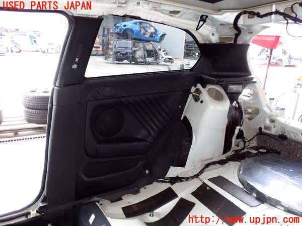 2UPJ-30077675]アルファロメオ・147 GTA(937AXL)右リアピラートリム 中古_m0001.jpg
