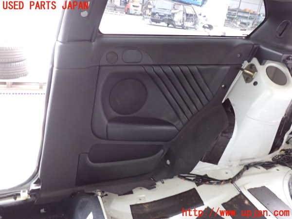 2UPJ-30077675]アルファロメオ・147 GTA(937AXL)右リアピラートリム 中古_m0004.jpg