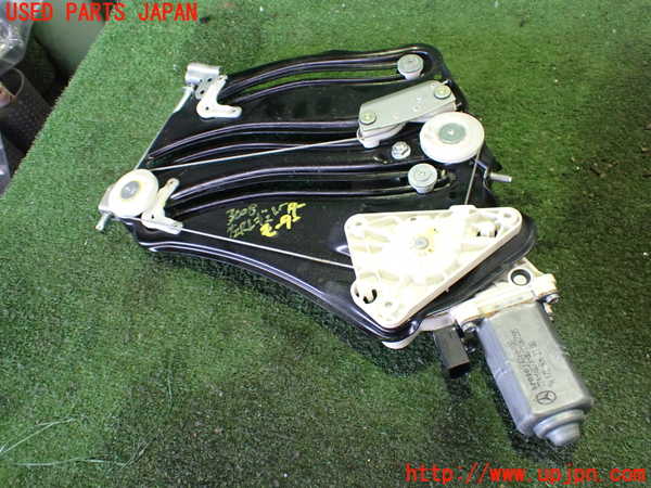 2UPJ-30081326]ベンツ SLC200(172434)(R172)左後レギュレーターモーター 中古_m0001.jpg
