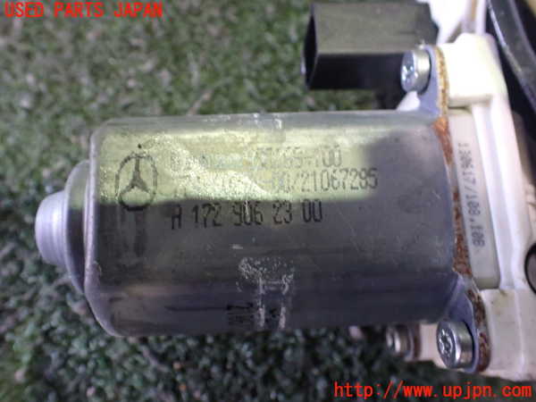 2UPJ-30081326]ベンツ SLC200(172434)(R172)左後レギュレーターモーター 中古_m0002.jpg