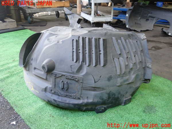 2UPJ-30081090]ベンツ SLC200(172434)(R172)右前フェンダーライナー 中古_m0003.jpg