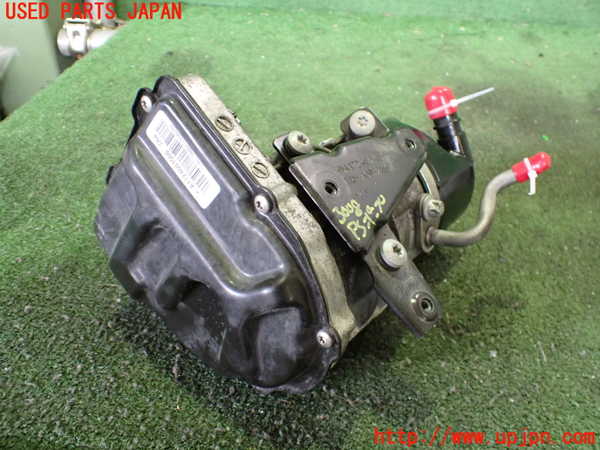 2UPJ-30084250]ベンツ SLC200(172434)(R172)パワステポンプ 中古_m0001.jpg