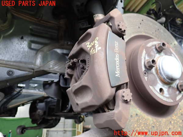 2UPJ-30084080]ベンツ SLC200(172434)(R172)右フロントキャリパー 中古_m0001.jpg