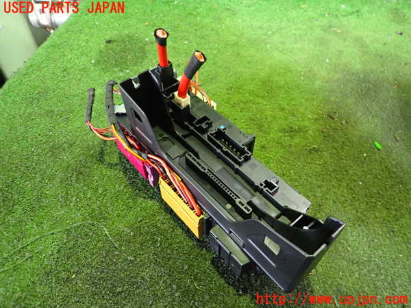 2UPJ-30086741]ベンツ SLC200(172434)(R172)ヒューズボックス1 中古_m0002.jpg