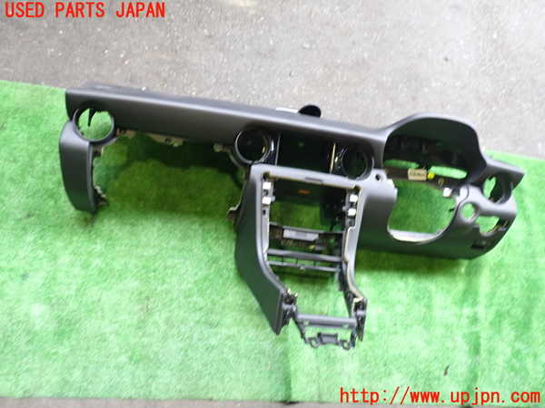 2UPJ-30087505]ベンツ SLC200(172434)(R172)ダッシュボード 中古_m0001.jpg