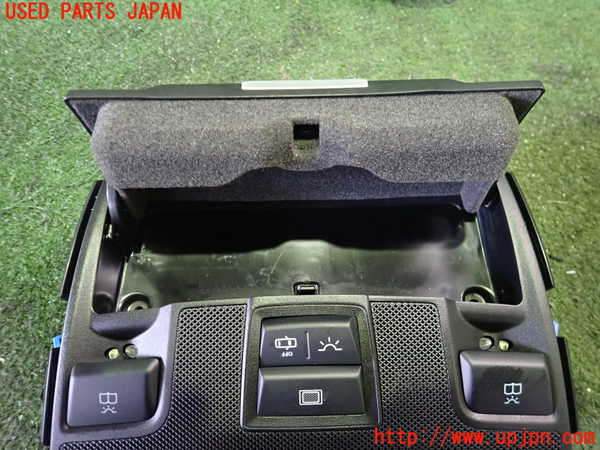 2UPJ-30086411]ベンツ SLC200(172434)(R172)ルームランプ1 (1列目真中) 中古_m0002.jpg