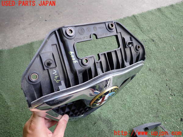 2UPJ-30091050]アルファロメオ・156 GTA(932AXB)ラジエターグリル 中古_m0002.jpg