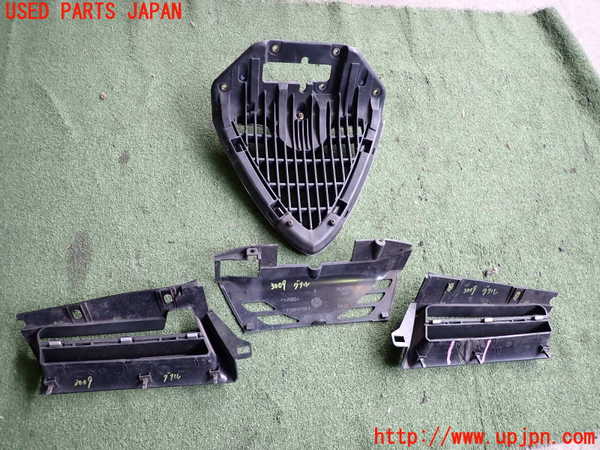 2UPJ-30091050]アルファロメオ・156 GTA(932AXB)ラジエターグリル 中古_m0003.jpg