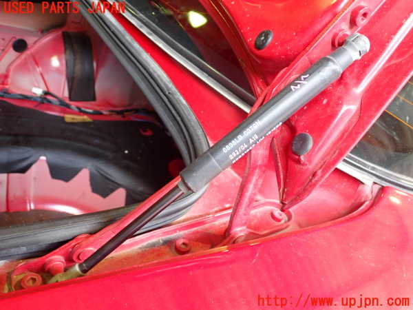 2UPJ-30091506]アルファロメオ・156 GTA(932AXB)トランクダンパー 中古_m0001.jpg