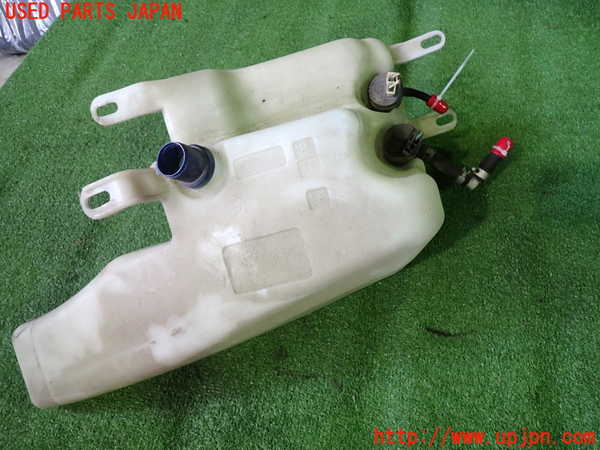 2UPJ-30096791]アルファロメオ・156 GTA(932AXB)ウォッシャータンク1 中古_m0001.jpg