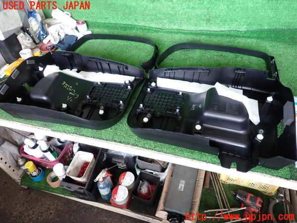 2UPJ-30101578]BMW ミニ(MINI)クーパーS クラブマン(LN20)バックドア内張り 中古 (F54)_m0004.jpg