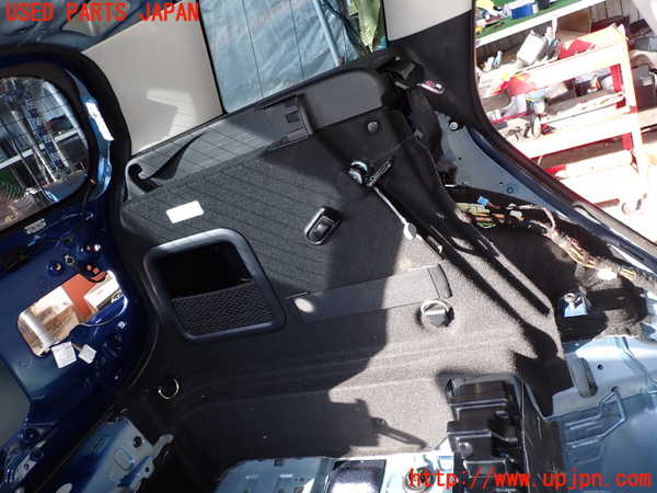 2UPJ-30107680]BMW ミニ(MINI)クーパーS クラブマン(LN20)左リアピラートリム 中古 (F54)_m0003.jpg