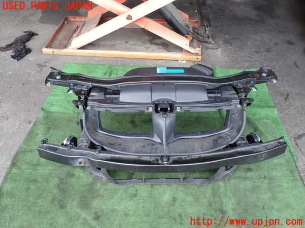 2UPJ-30121041]BMW 325i(VB25)(E90)コアサポート 中古_m0001.jpg