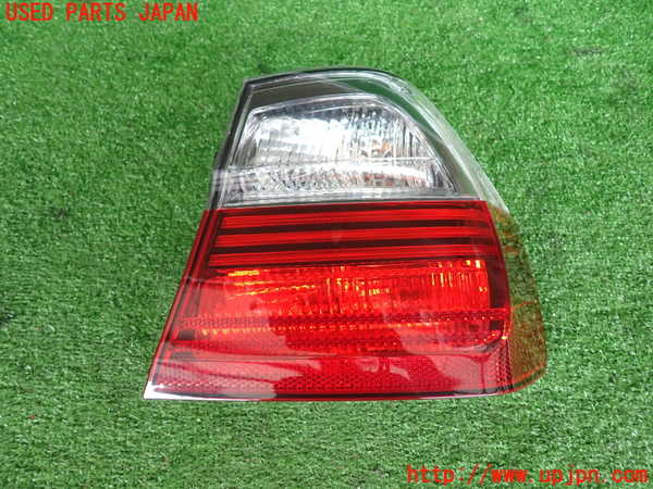 2UPJ-30121530]BMW 325i(VB25)(E90)右テールランプ 中古_m0001.jpg