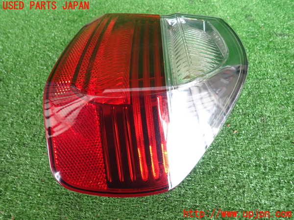 2UPJ-30121530]BMW 325i(VB25)(E90)右テールランプ 中古_m0002.jpg