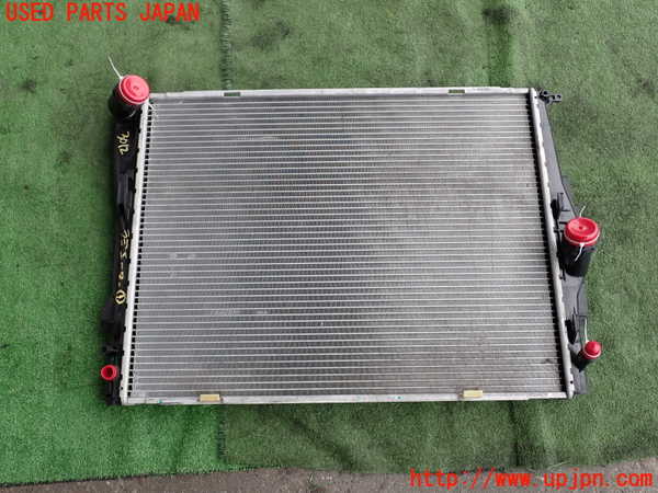 2UPJ-30122321]BMW 325i(VB25)(E90)ラジエーター1 中古_m0001.jpg