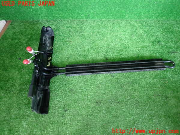 2UPJ-30122482]BMW 325i(VB25)(E90)オイルクーラー2 中古_m0001.jpg