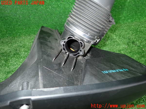 2UPJ-30122560]BMW 325i(VB25)(E90)エアクリーナーボックス 中古_m0002.jpg