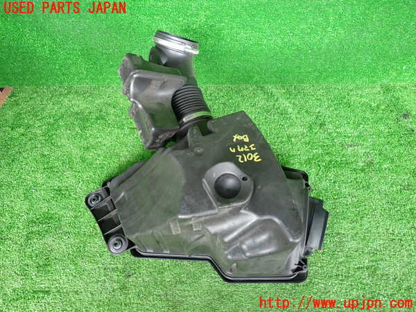 2UPJ-30122560]BMW 325i(VB25)(E90)エアクリーナーボックス 中古_m0004.jpg