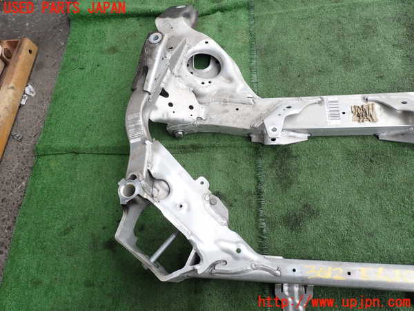 2UPJ-30125285]BMW 325i(VB25)(E90)フロントメンバー 中古_m0003.jpg