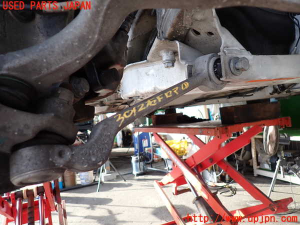 2UPJ-30125176]BMW 325i(VB25)(E90)右フロントロアアーム1 中古_m0001.jpg