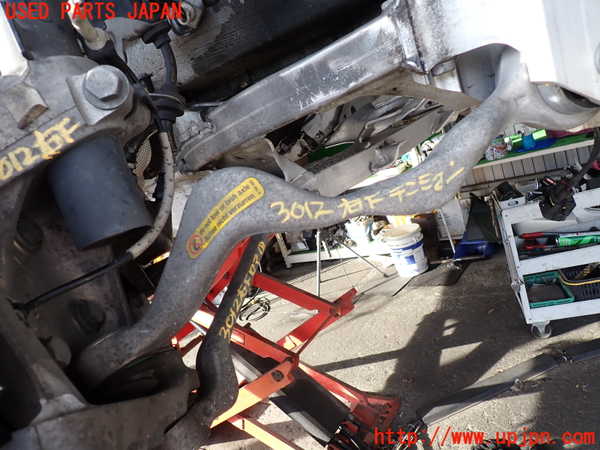 2UPJ-30125315]BMW 325i(VB25)(E90)右フロントテンションロッド 中古_m0001.jpg