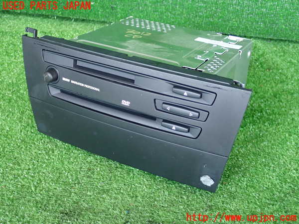 2UPJ-30126500]BMW 325i(VB25)(E90)CD&MDプレイヤー 中古_m0001.jpg