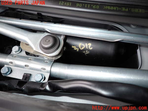 2UPJ-30126770]BMW 325i(VB25)(E90)フロントワイパーモーター 中古_m0004.jpg