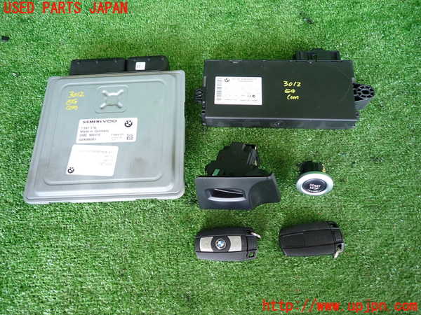 2UPJ-30126110]BMW 325i(VB25)(E90)エンジンコンピューター DME 中古_m0001.jpg