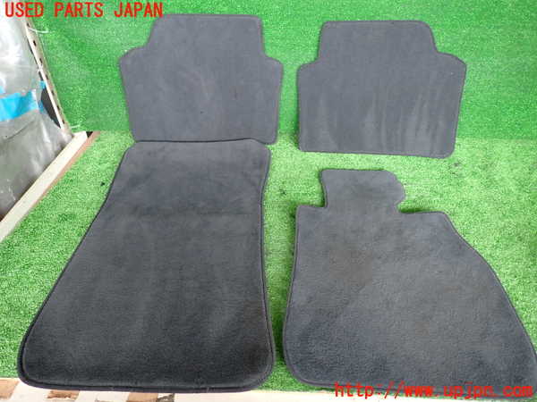 2UPJ-30127800]BMW 325i(VB25)(E90)フロアマット 中古_m0001.jpg