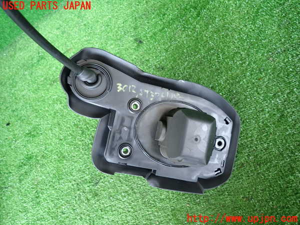 2UPJ-30127555]BMW 325i(VB25)(E90)ATシフトレバー 中古_m0005.jpg