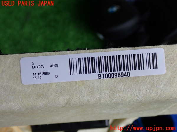 2UPJ-30127761]BMW 325i(VB25)(E90)トノカバー1 中古_m0004.jpg