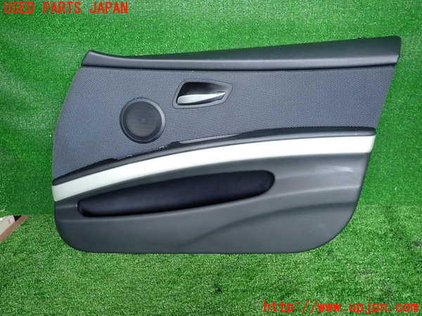 2UPJ-30121234]BMW 325i(VB25)(E90)右前ドア内張り 中古_m0001.jpg