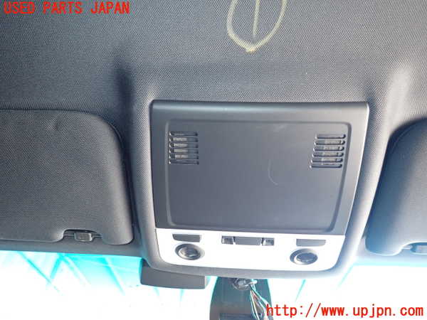 2UPJ-30126411]BMW 325i(VB25)(E90)ルームランプ1 (1列目真中) 中古_m0001.jpg
