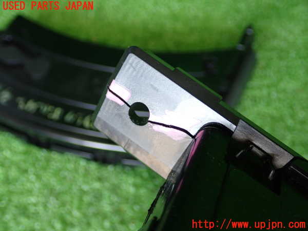 2UPJ-30127810]BMW 325i(VB25)(E90)ドリンクホルダー 中古_m0003.jpg