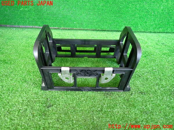 2UPJ-30127691]BMW 325i(VB25)(E90)内装トリム類1 中古_m0004.jpg