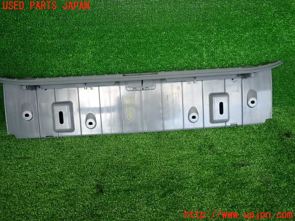 2UPJ-30127692]BMW 325i(VB25)(E90)内装トリム類2 中古_m0004.jpg