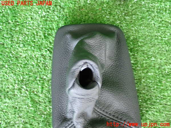 2UPJ-30127575]BMW 325i(VB25)(E90)シフトブーツ 中古_m0002.jpg