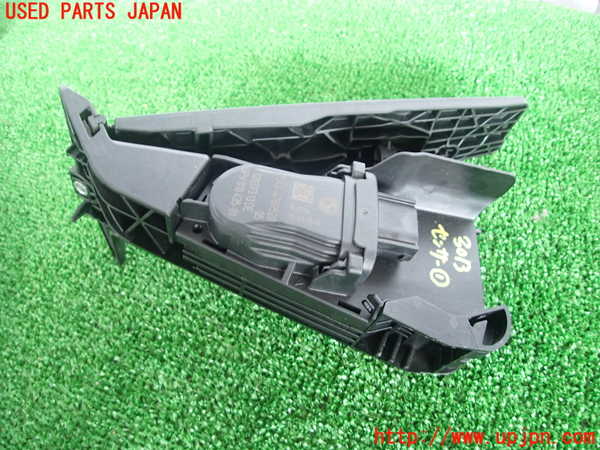 2UPJ-30136381]BMW 328i(3A20)センサー1 (アクセル) 中古 F30_m0002.jpg