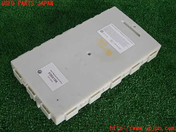 2UPJ-30136742]BMW 328i(3A20)ヒューズボックス2 中古 F30_m0002.jpg