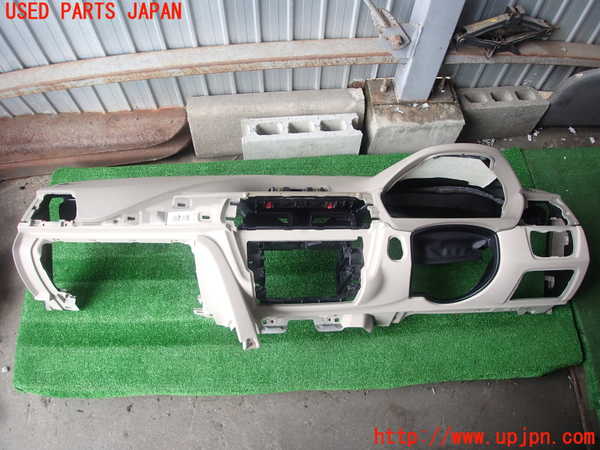 2UPJ-30137505]BMW 328i(3A20)ダッシュボード 中古 F30_m0001.jpg