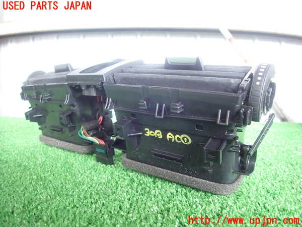 2UPJ-30137526]BMW 328i(3A20)エアコン吹き出し口1 (真中) 中古 F30_m0004.jpg