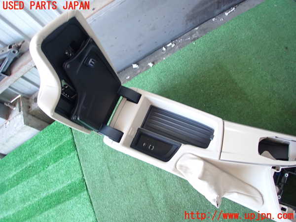 2UPJ-30137540]BMW 328i(3A20)センターコンソール 中古 F30_m0003.jpg