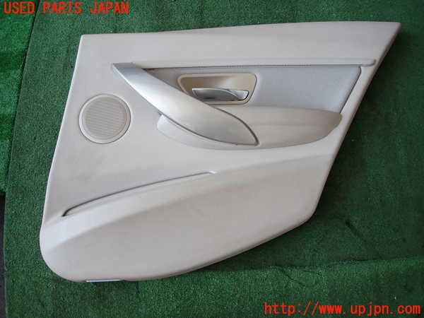 2UPJ-30131294]BMW 328i(3A20)右後ドア内張り 中古 F30_m0001.jpg