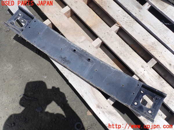 1UPJ-30141014]キャデラック・SRX クロスオーバー(T166C)フロントバンパーホースメント 中古_m0002.jpg